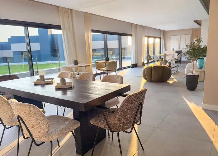 Aborado Thrust Marbella